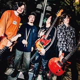 Suspended 4th × BUXUS サスフォー × バクサス「立会人」 Suspened 4th新曲「CULT SPEAKERS」サプライズ配信、ドラム平陸